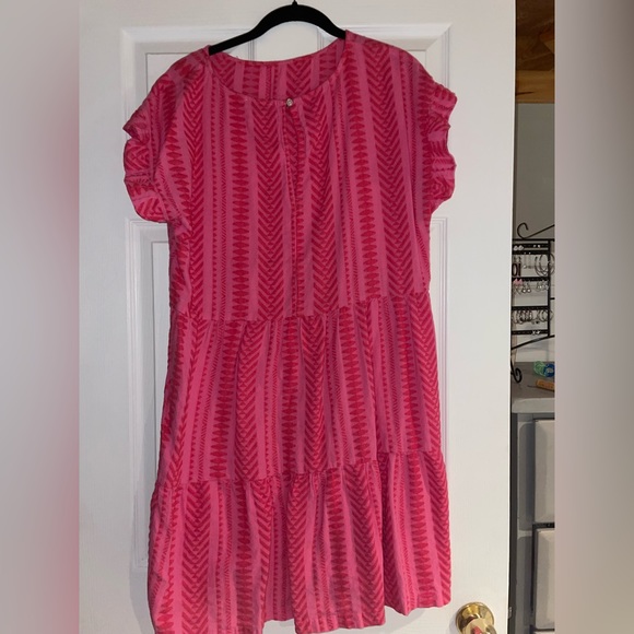 LOFT DRESS - Picture 3 of 3